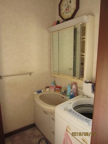 二世帯住宅の二階の間取り変更と水回り全てをリフォーム！